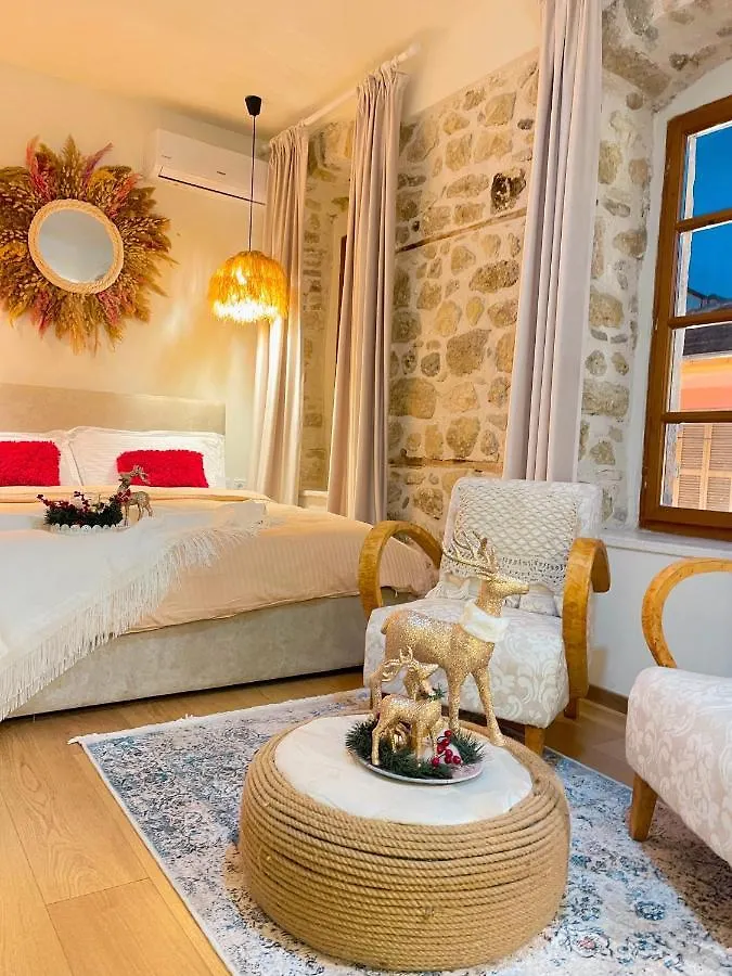 Bohemian Boutique Suites Vlore Apartment